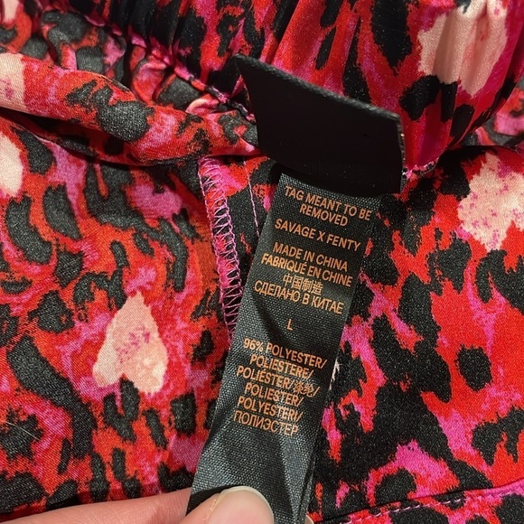 Savage X Fenty Satin Pants Red Animal Romance Pocket Unisex Men L Women XL - Picture 4 of 8